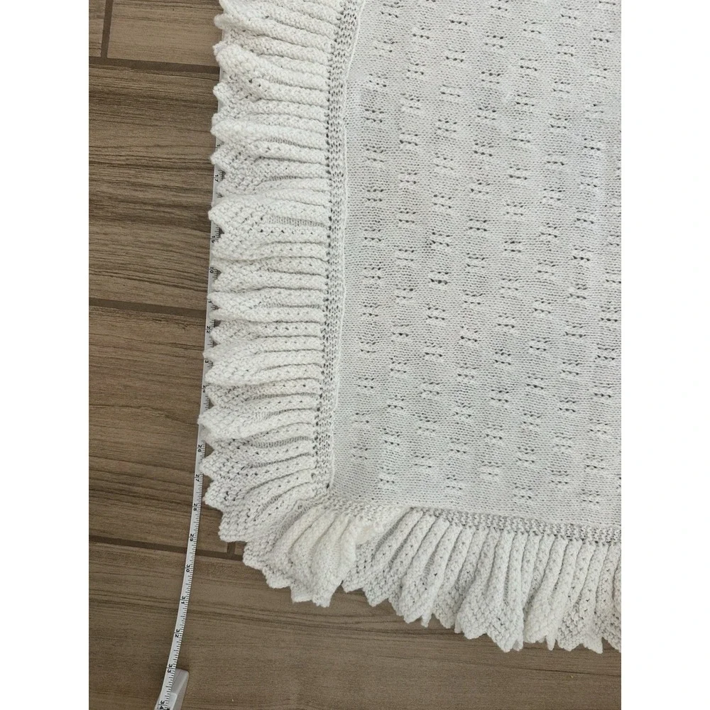 Vintage Handmade Baby Blanket ‎ White With Delicate Pink Flowers